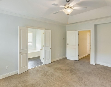 3214 Greenwood Oak Drive - Photo Thumbnail 25
