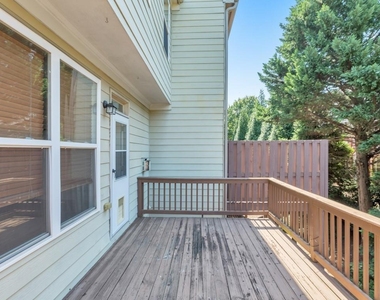 3214 Greenwood Oak Drive - Photo Thumbnail 40