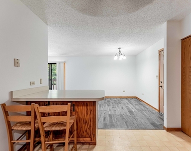 884 N Prairie Avenue - Photo Thumbnail 4