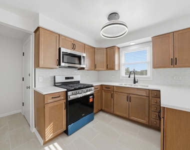 4510 W 55th Street - Photo Thumbnail 7