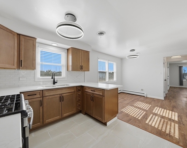 4510 W 55th Street - Photo Thumbnail 6