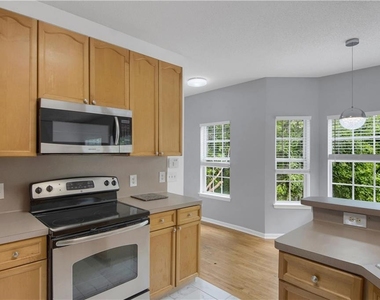 5972 Rosie Lane Se - Photo Thumbnail 7