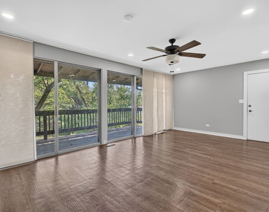5518 E Lake Drive - Photo Thumbnail 4