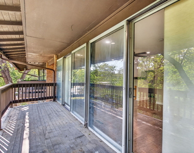 5518 E Lake Drive - Photo Thumbnail 15