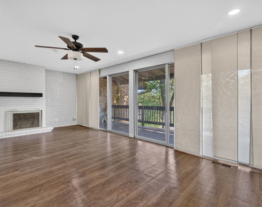 5518 E Lake Drive - Photo Thumbnail 3
