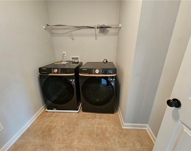 3218 Leyden Court - Photo Thumbnail 66