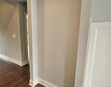 3218 Leyden Court - Photo Thumbnail 27