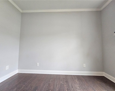 3218 Leyden Court - Photo Thumbnail 23
