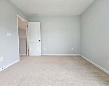 3218 Leyden Court - Photo Thumbnail 50