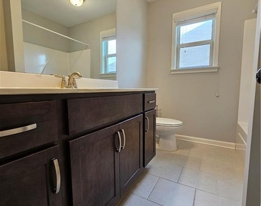 3218 Leyden Court - Photo Thumbnail 53