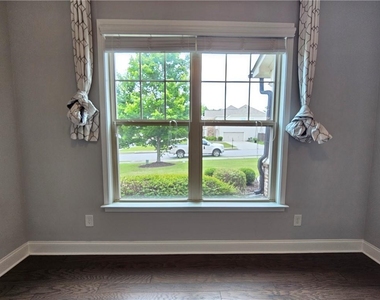 3218 Leyden Court - Photo Thumbnail 26