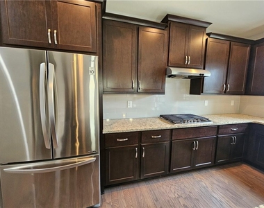 3218 Leyden Court - Photo Thumbnail 37