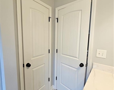 3218 Leyden Court - Photo Thumbnail 55