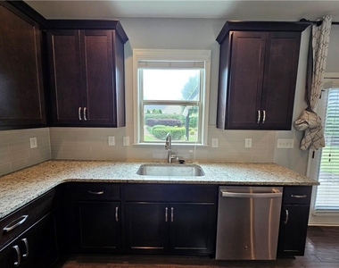 3218 Leyden Court - Photo Thumbnail 38