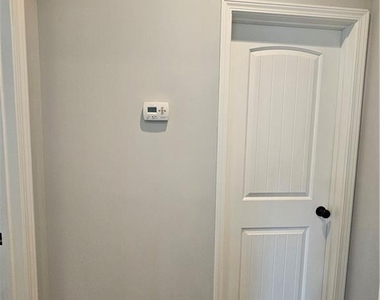 3218 Leyden Court - Photo Thumbnail 35