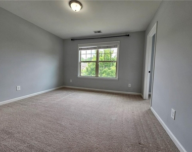 3218 Leyden Court - Photo Thumbnail 42