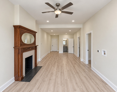 4118 S King Drive - Photo Thumbnail 6