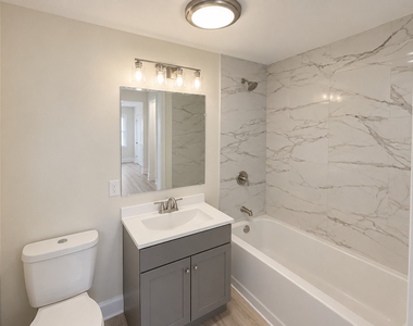 4118 S King Drive - Photo Thumbnail 8