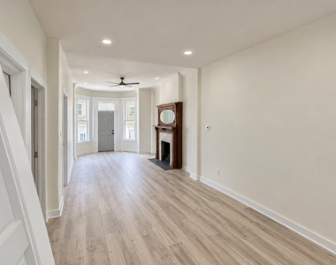 4118 S King Drive - Photo Thumbnail 4