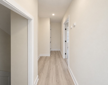4118 S King Drive - Photo Thumbnail 7