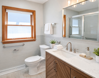 1531 Balmoral Avenue - Photo Thumbnail 10