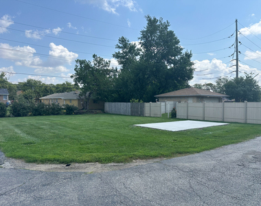 1531 Balmoral Avenue - Photo Thumbnail 15