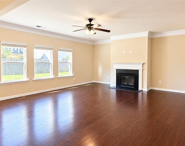 1718 Hanover West Court - Photo Thumbnail 15