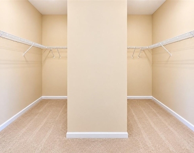 1718 Hanover West Court - Photo Thumbnail 25