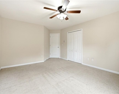 2196 Kingswood Drive - Photo Thumbnail 20