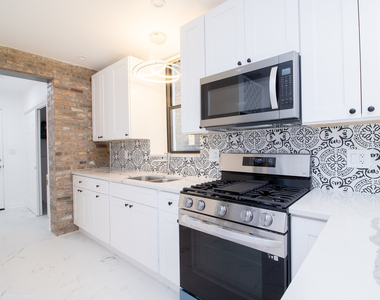 1101 N Christiana Avenue - Photo Thumbnail 2