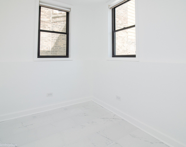 1101 N Christiana Avenue - Photo Thumbnail 13