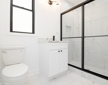 1101 N Christiana Avenue - Photo Thumbnail 17
