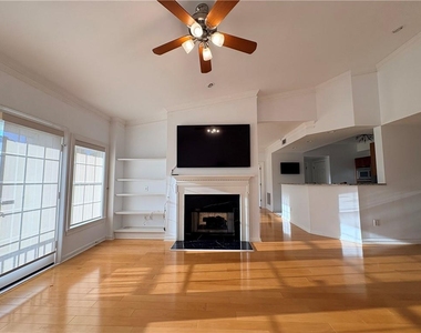 3275 Lenox Road Ne - Photo Thumbnail 3
