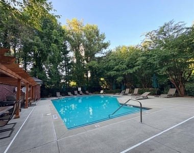 3275 Lenox Road Ne - Photo Thumbnail 33