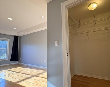 3275 Lenox Road Ne - Photo Thumbnail 14