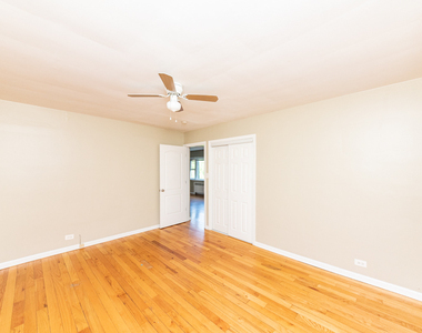 233 Custer Avenue - Photo Thumbnail 8