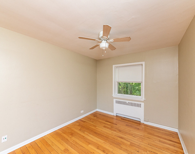 233 Custer Avenue - Photo Thumbnail 7