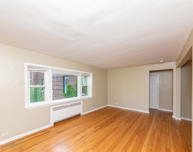 233 Custer Avenue - Photo Thumbnail 11