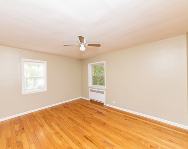 233 Custer Avenue - Photo Thumbnail 6