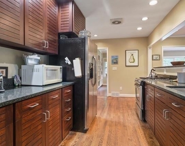 571 Wimbledon Road Ne - Photo Thumbnail 22
