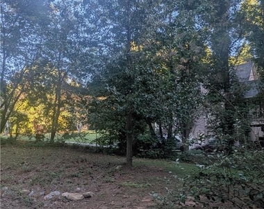 205 Shefield Place - Photo Thumbnail 31