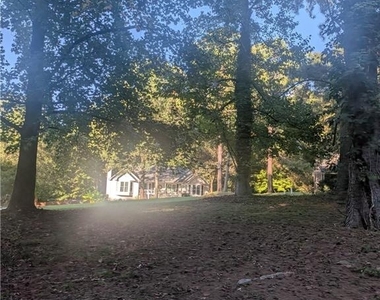 205 Shefield Place - Photo Thumbnail 30