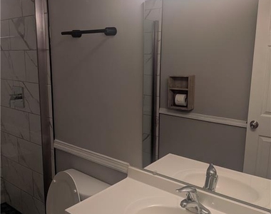 205 Shefield Place - Photo Thumbnail 8