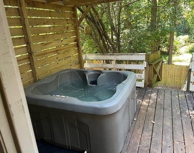 205 Shefield Place - Photo Thumbnail 20