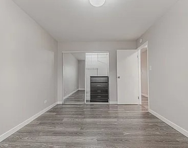 1352 N Geneva Drive - Photo Thumbnail 10