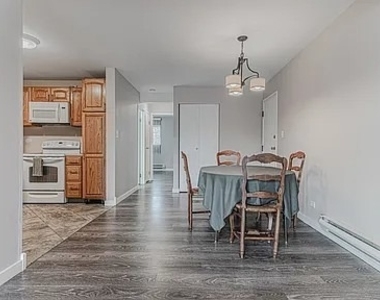 1352 N Geneva Drive - Photo Thumbnail 4
