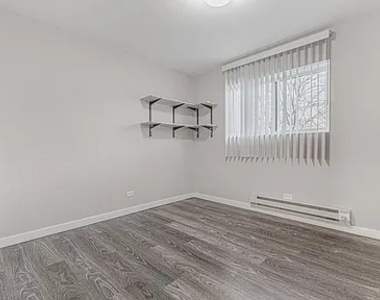 1352 N Geneva Drive - Photo Thumbnail 7