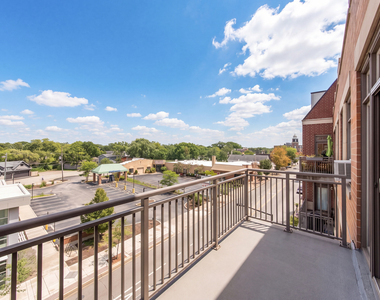 120 N Northwest Highway - Photo Thumbnail 8
