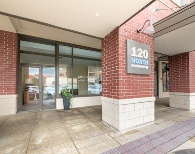 120 N Northwest Highway - Photo Thumbnail 1
