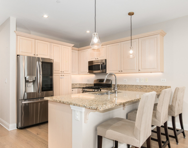 120 N Northwest Highway - Photo Thumbnail 4